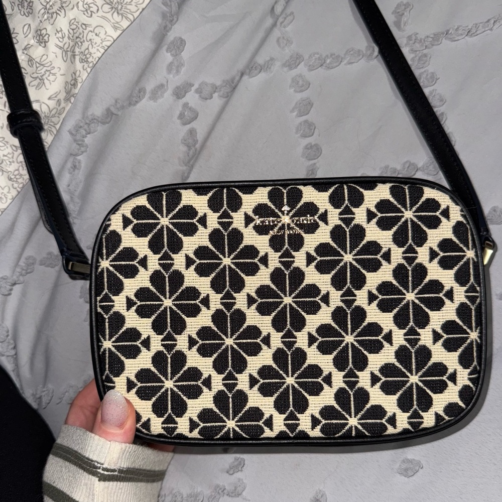 Kate Spade Black and Cream Crossbody Bag with Geometric Pattern